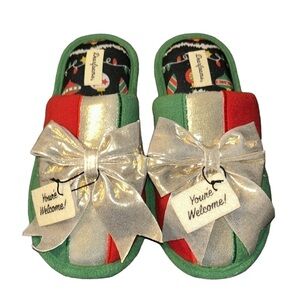 Dearfoams Women's Ugly Sweater Closed Toe Christmas Scuffs Slippers Size 8